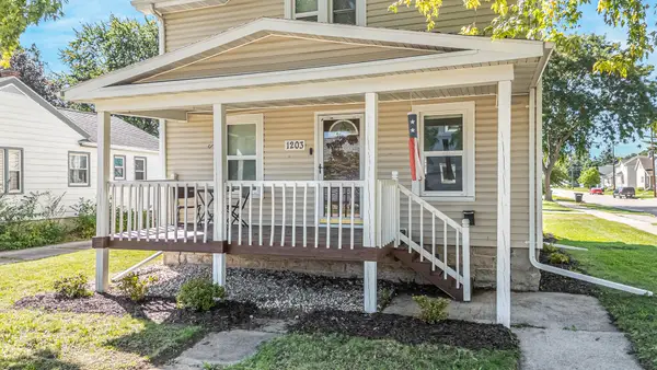 1203 Minnesota St, Oshkosh, WI 54902