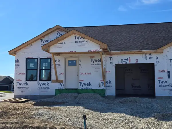 N162W21919 Poppy Rd, Jackson, WI 53037