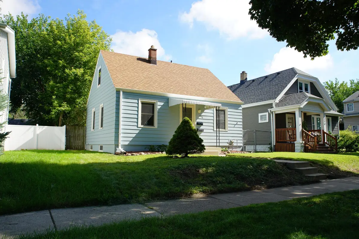 4112 S 2nd St, Milwaukee, WI 53207 - #1