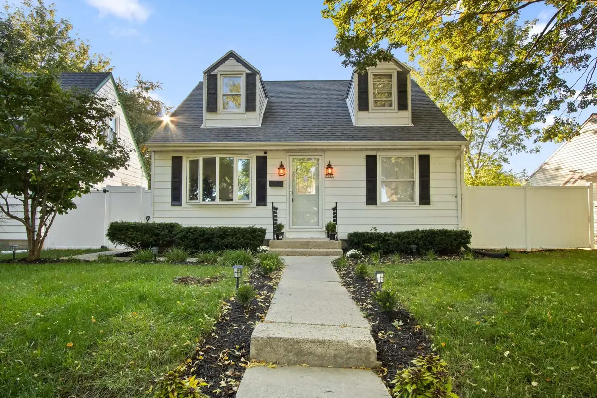 3913 N 70th St, Milwaukee, WI 53216 - #1