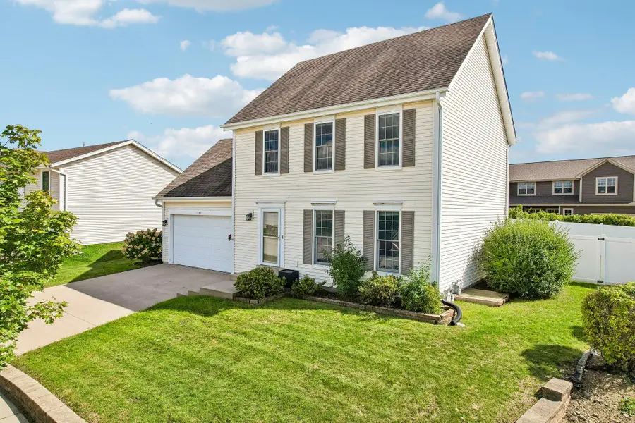 1147 Dresser Ave, Waukesha, WI 53188 - #2