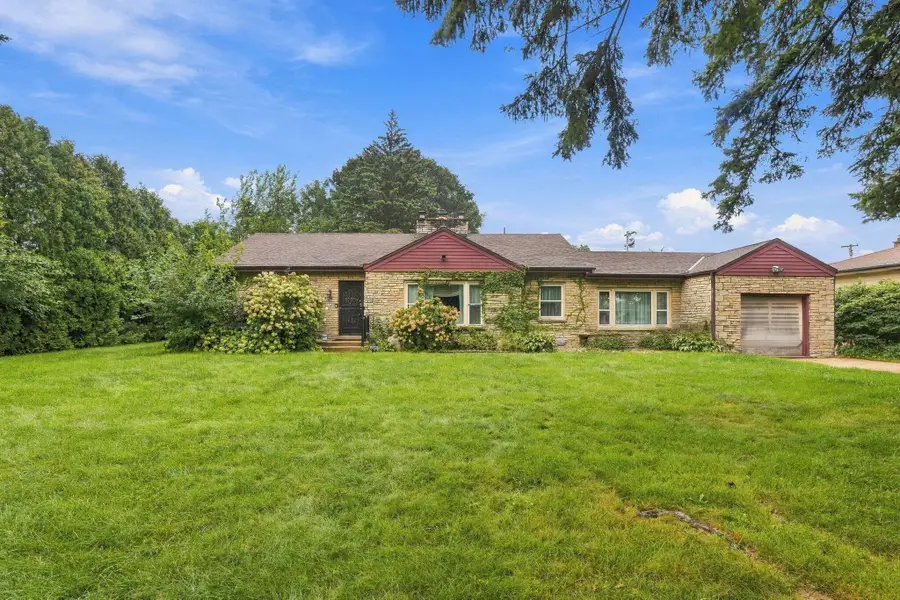 5734 N 74th St, Milwaukee, WI 53218 - #3