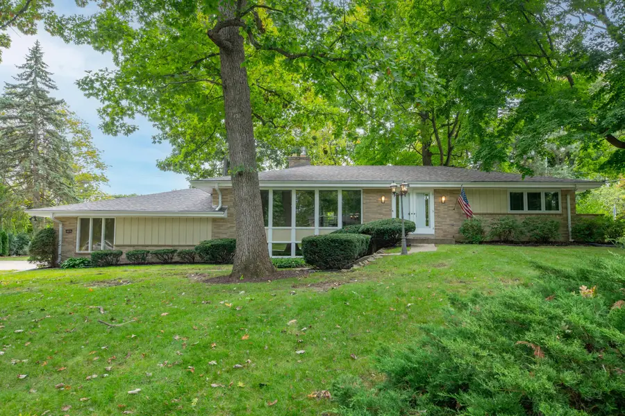 18175 Redvere Dr, Brookfield, WI 53045 - #2