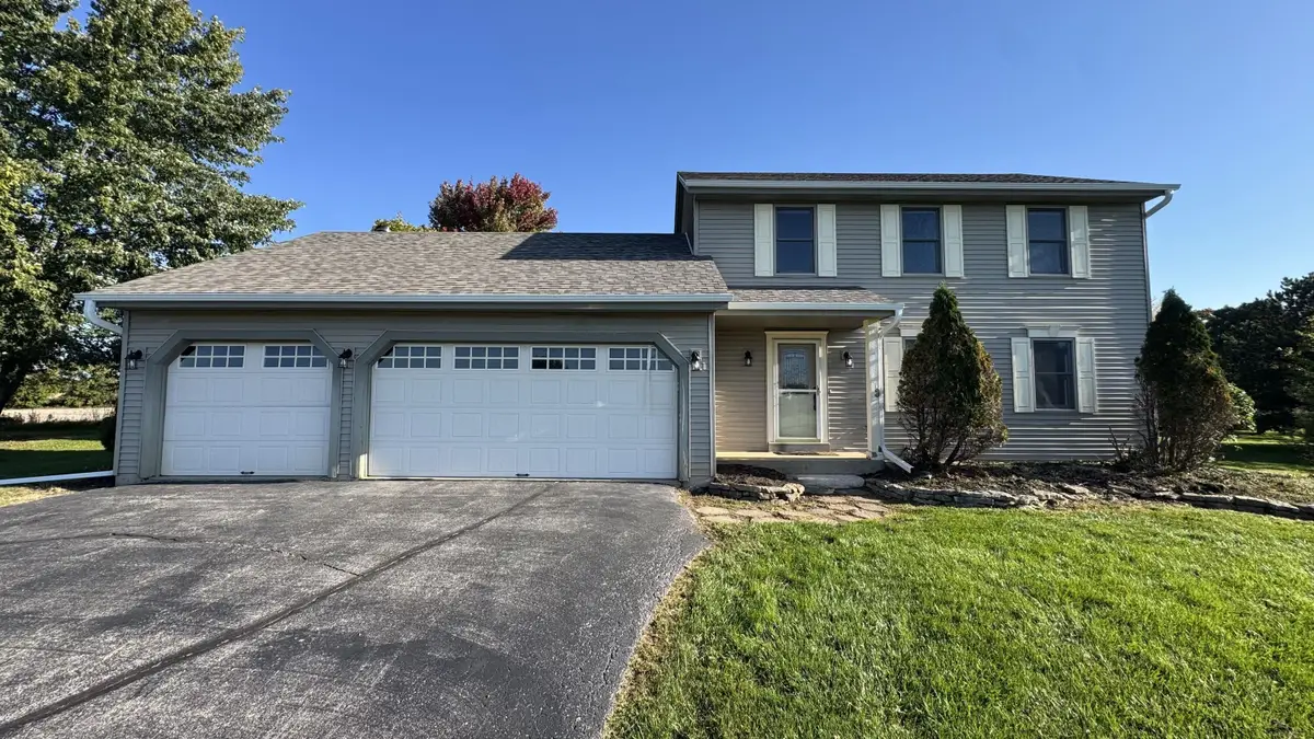 N93W27616 Quail Hollow Ct, Lisbon, WI 53029 - #1