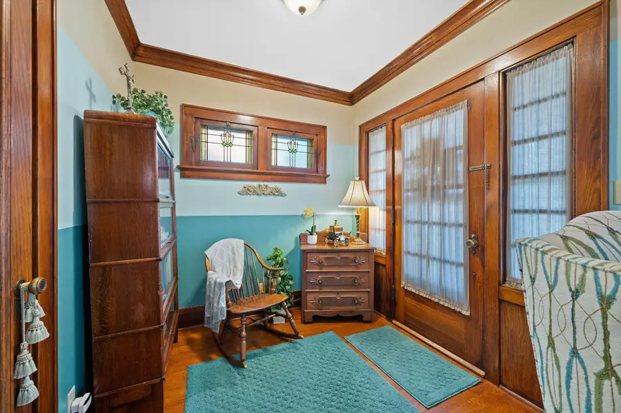 837 S 17th St, Milwaukee, WI 53204 - #3