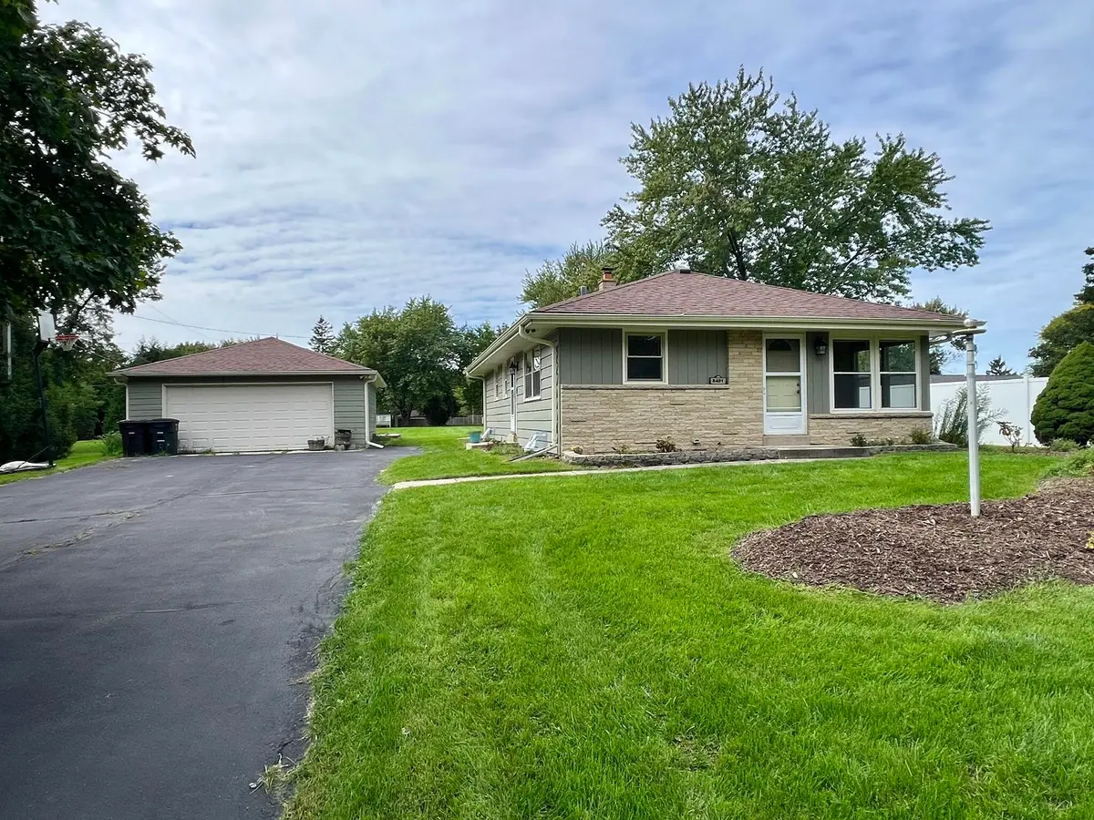 8401 S 36th St, Franklin, WI 53132 - #1