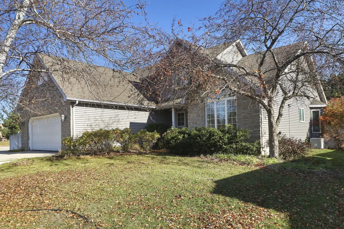 6001 94th Ct, Kenosha, WI 53142 - #1