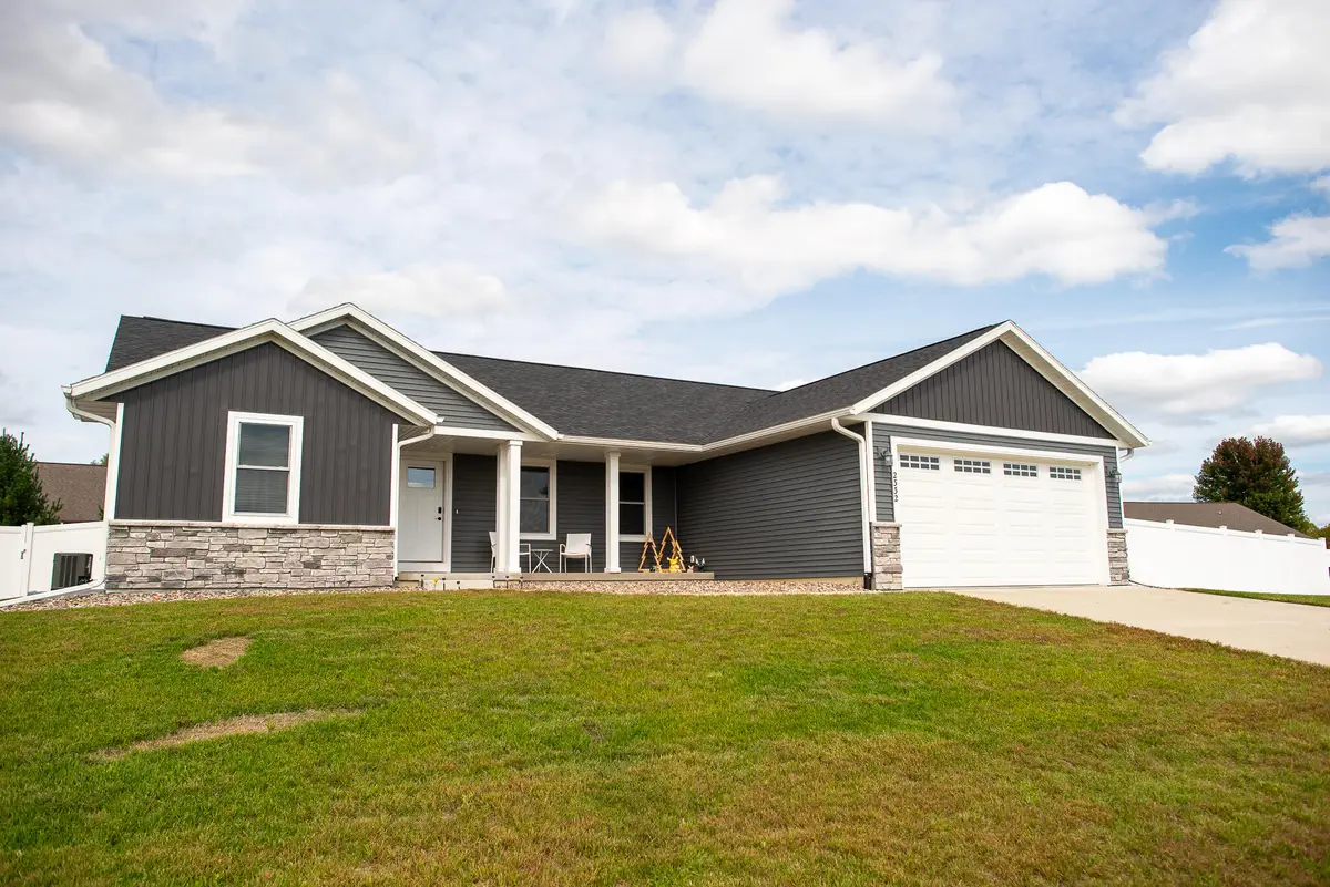 2332 Hanson Pl W, Sparta, WI 54656 - #1