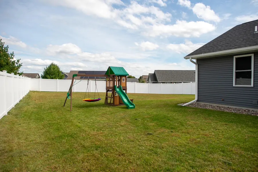 2332 Hanson Pl W, Sparta, WI 54656 - #3