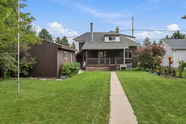 822 S 56th St, West Allis, WI 53214