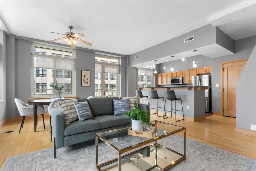 741 N Milwaukee St, Milwaukee, WI 53202 - #3