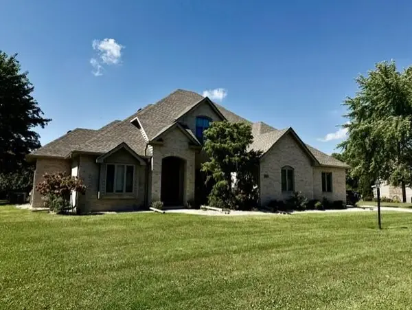 5316 Piper Ln, Mount Pleasant, WI 53403