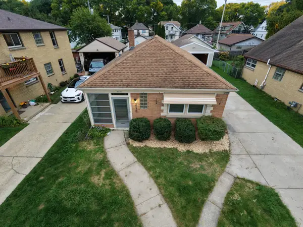 2170 S 80th St, West Allis, WI 53219