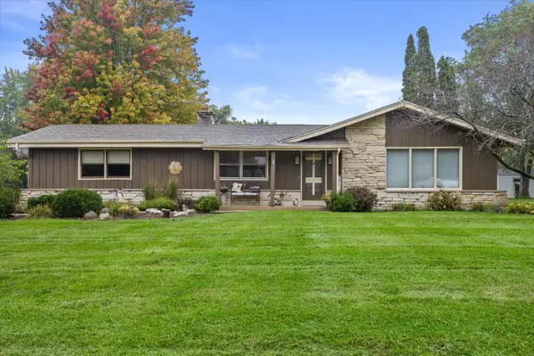 S77W22250 Eleanor St, Vernon, WI 53150