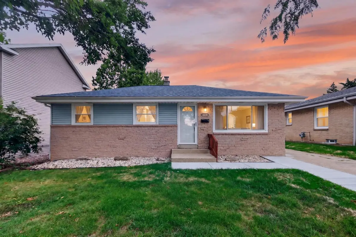 4808 S 24th St, Milwaukee, WI 53221 - #1
