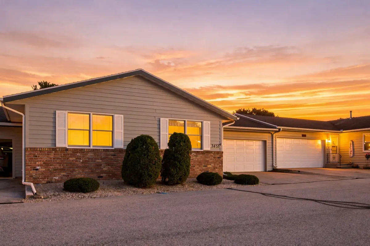 3455 Woodbridge Ct, La Crosse, WI 54601 - #1