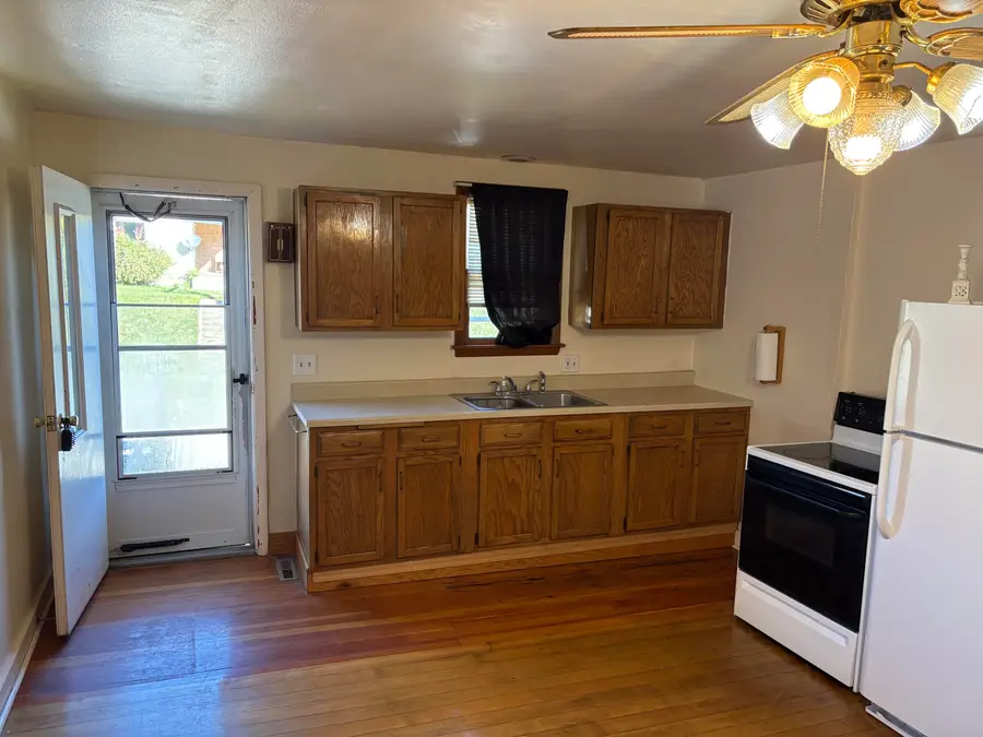 314 Vliet St, Kewaunee, WI 54216 - #3