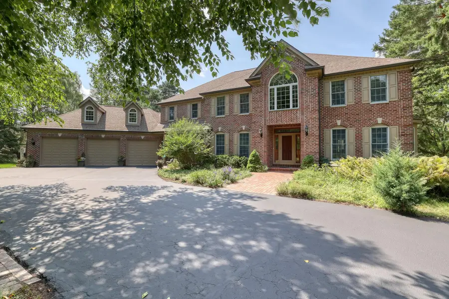 W36 Oakwood Dr, Delafield, WI 53018 - #3