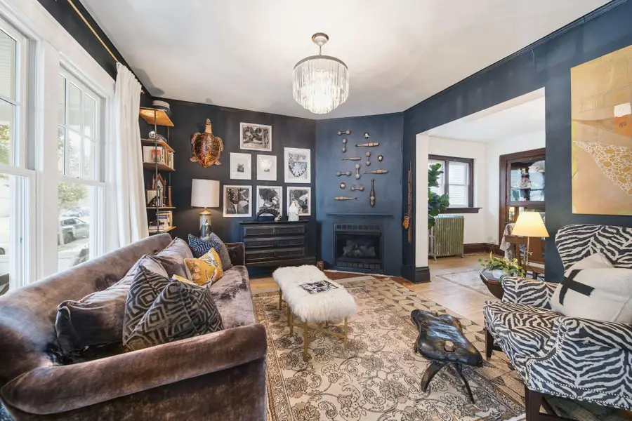 432 E Smith St, Milwaukee, WI 53207 - #3