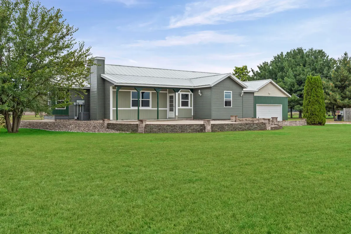 N7829 Amsterdam Prairie Rd, Holland, WI 54636 - #1