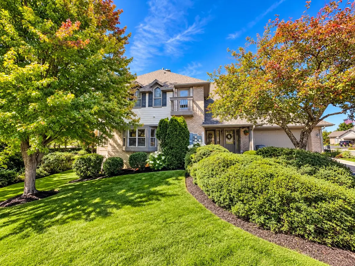 7561 W Tuckaway Pines Cir, Franklin, WI 53132 - #1