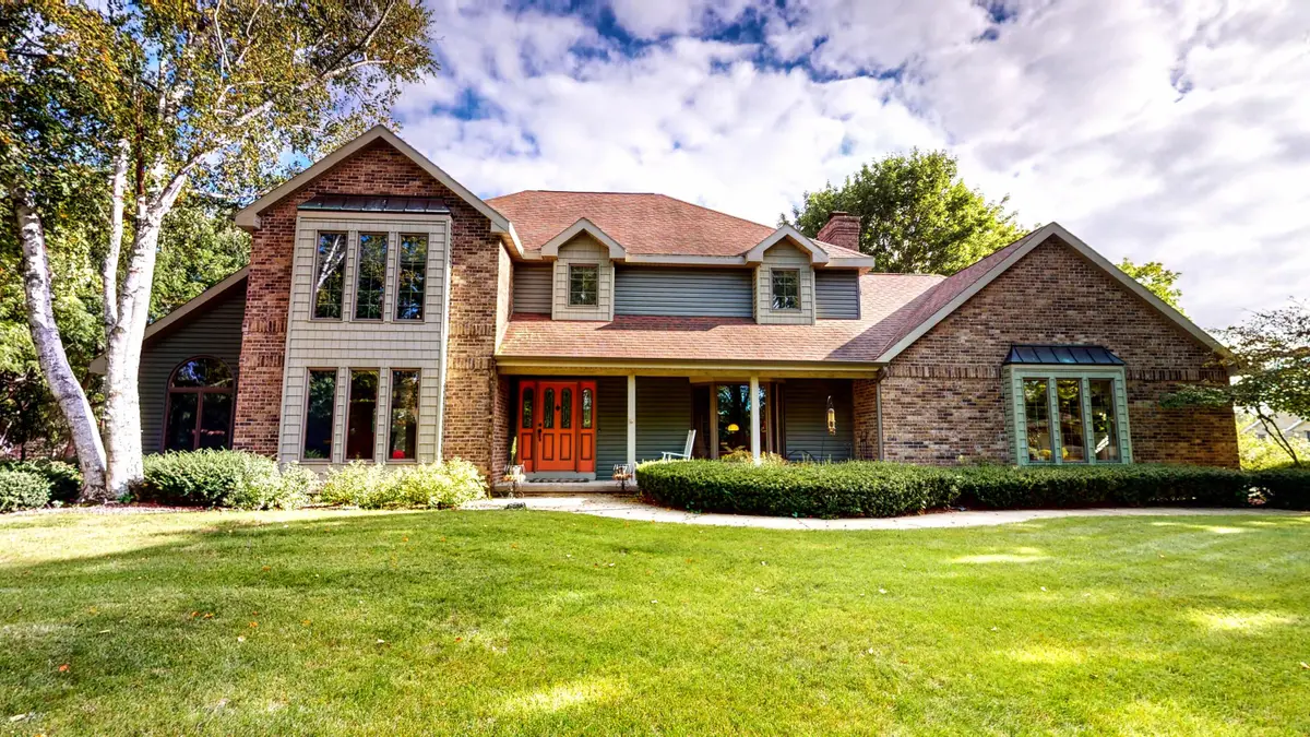 425 Newman Ct, Jefferson, WI 53549 - #1