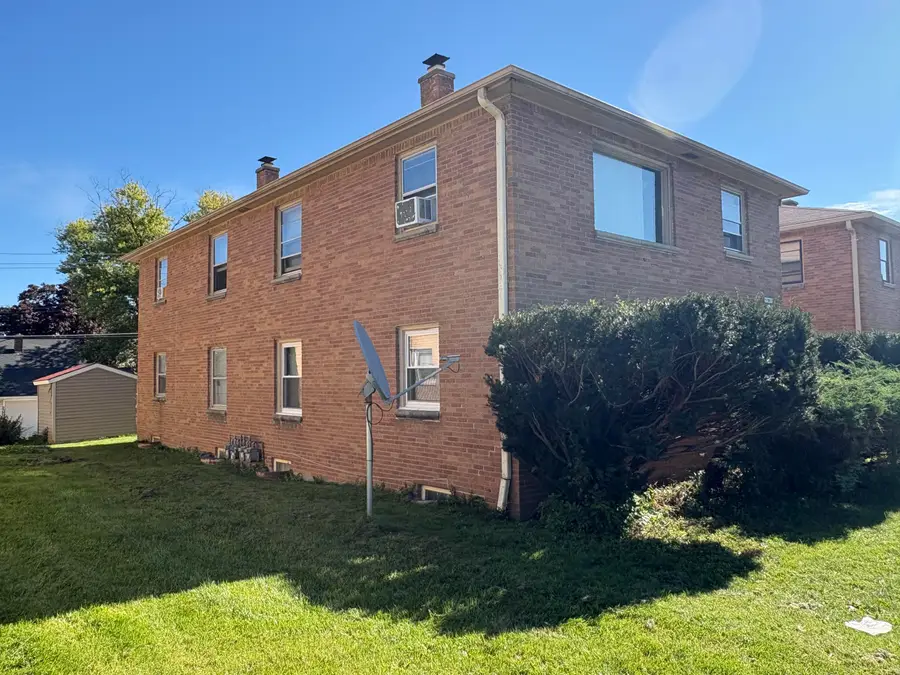 7156 W Appleton Ave, Milwaukee, WI 53216 - #2