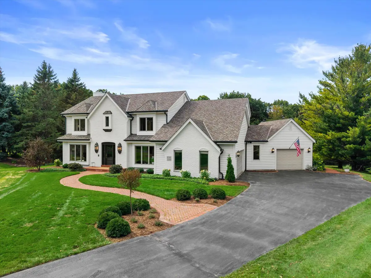 W308N1801 Westlake Cir, Delafield, WI 53018 - #1