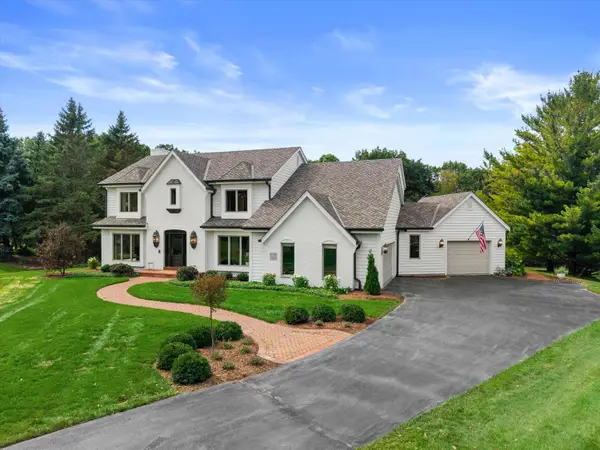 W308N1801 Westlake Cir, Delafield, WI 53018