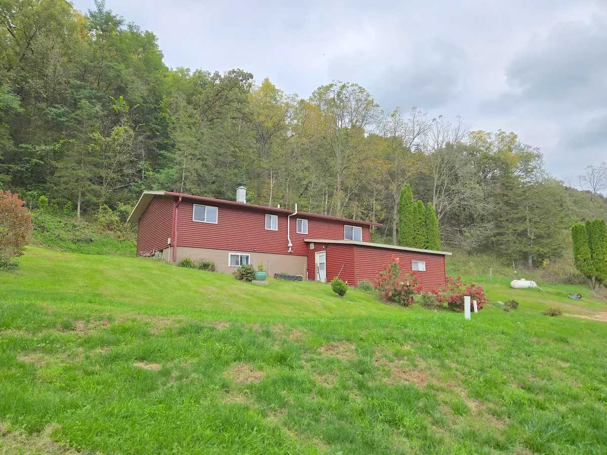 E5624 Spring Coulee Rd, Coon, WI 54623 - #1