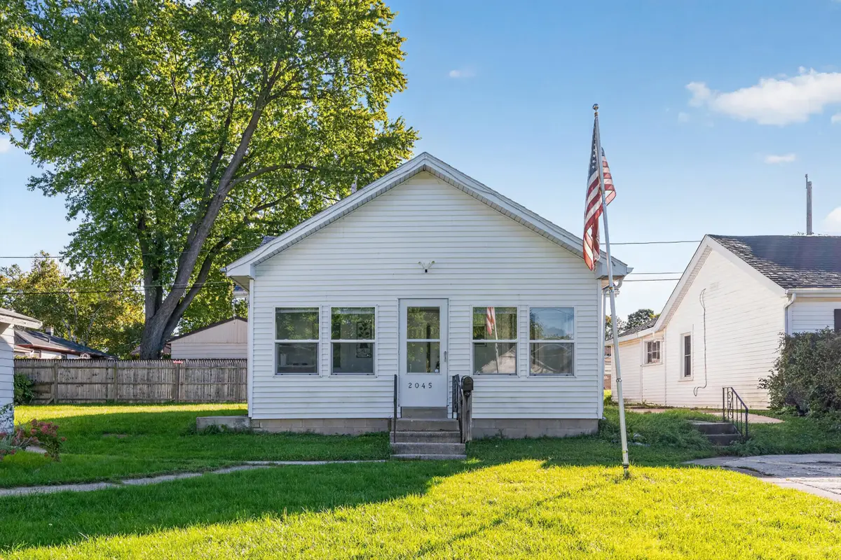 2045 Golf Ave, Racine, WI 53404 - #1