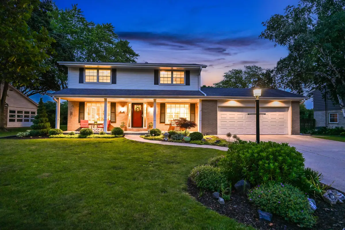 7408 N Seneca Rd, Fox Point, WI 53217 - #1