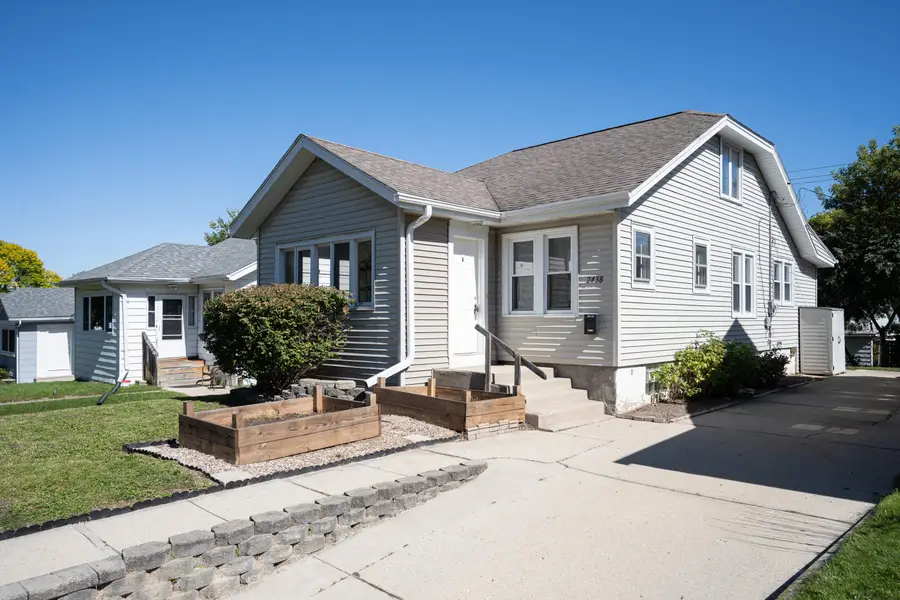 2438 N 58th St, Milwaukee, WI 53210 - #2