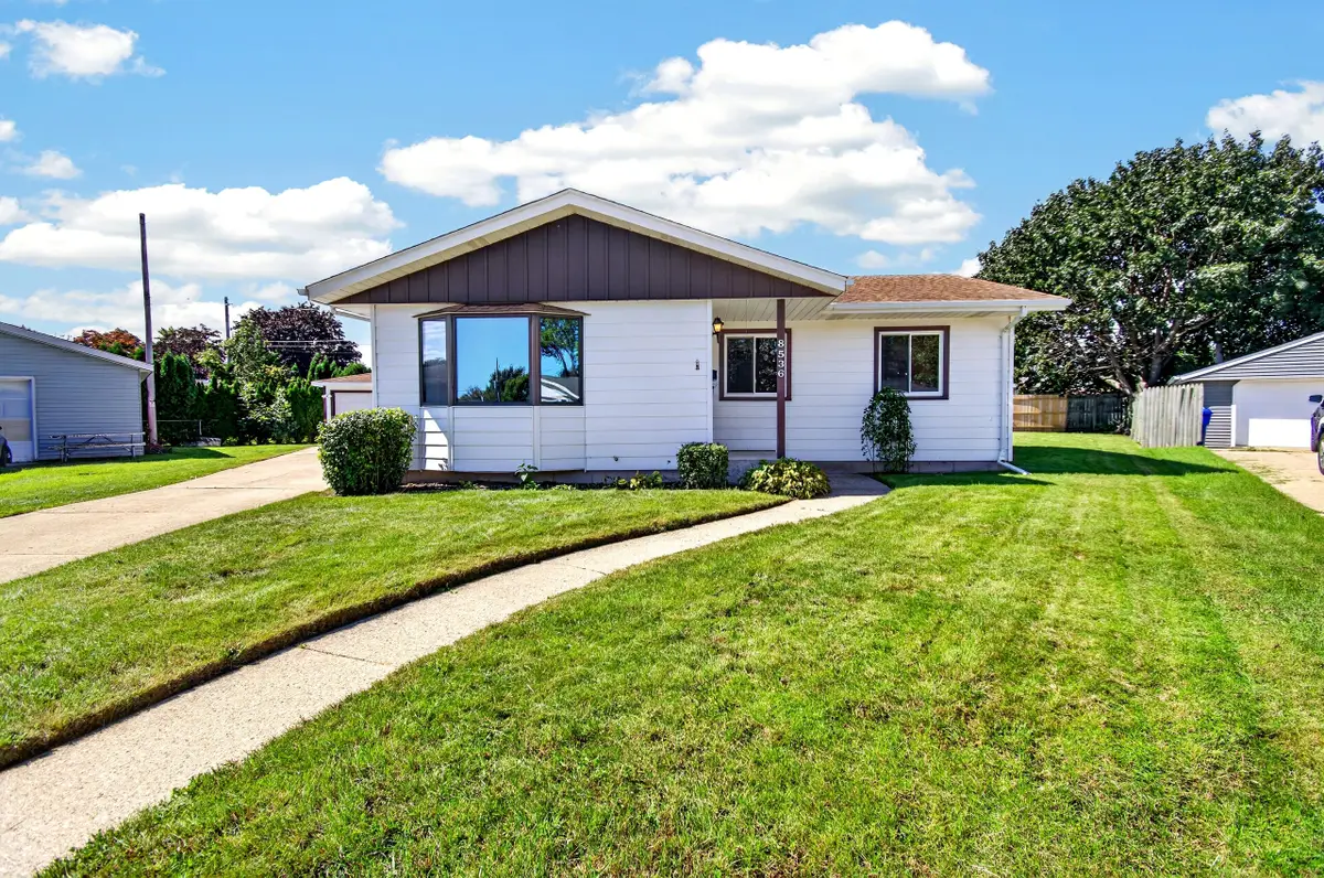 8536 18th Ave, Kenosha, WI 53143 - #1