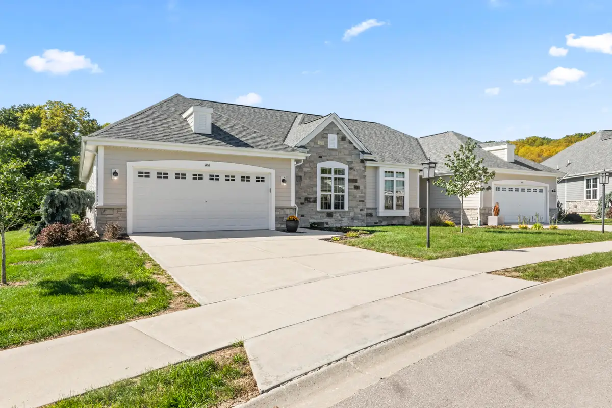 410 Prairie Song Ct, Waukesha, WI 53188 - #1