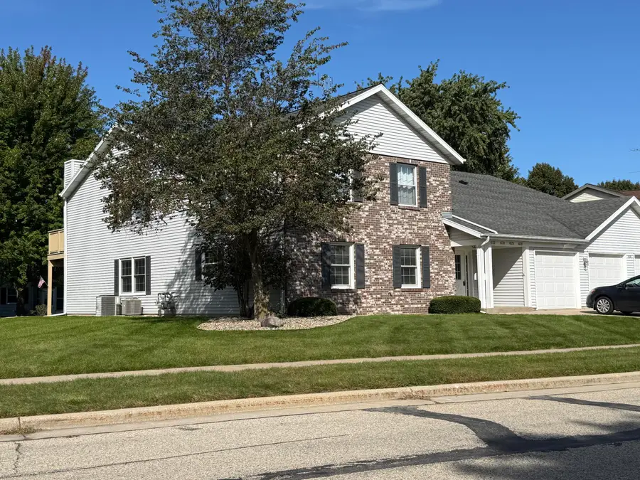 4124 81 St, Kenosha, WI 53142 - #2