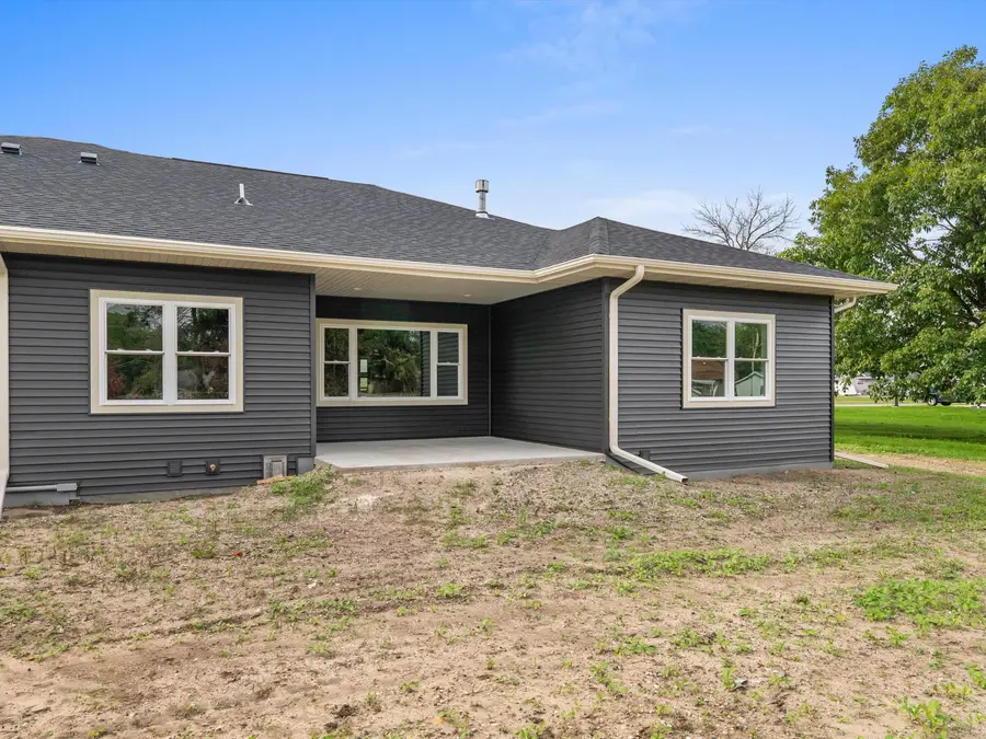 1917 Paul Rd, Manitowoc, WI 54220 - #3