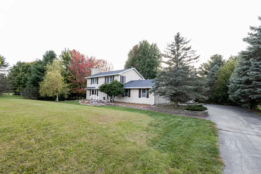 W362S2453 Lisa Ln, Ottawa, WI 53118 - #3