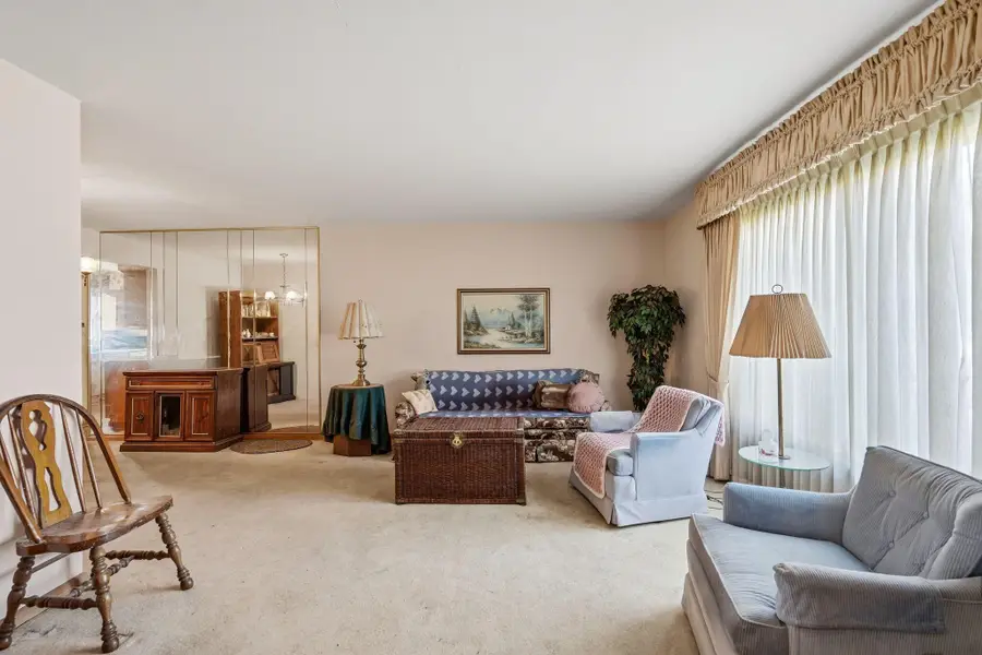 1721 Cedar St, South Milwaukee, WI 53172 - #3
