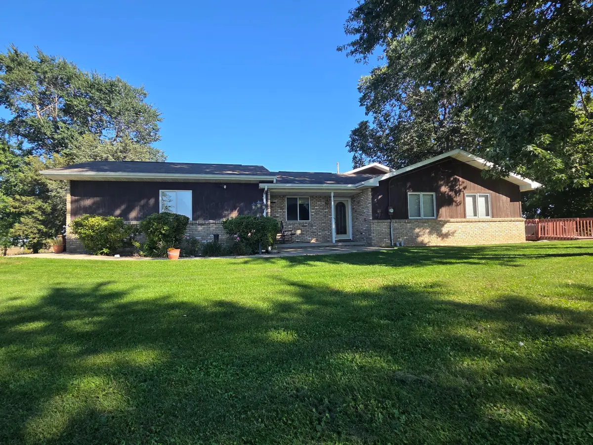 5546 Langer Rd, Medina, WI 53559 - #1