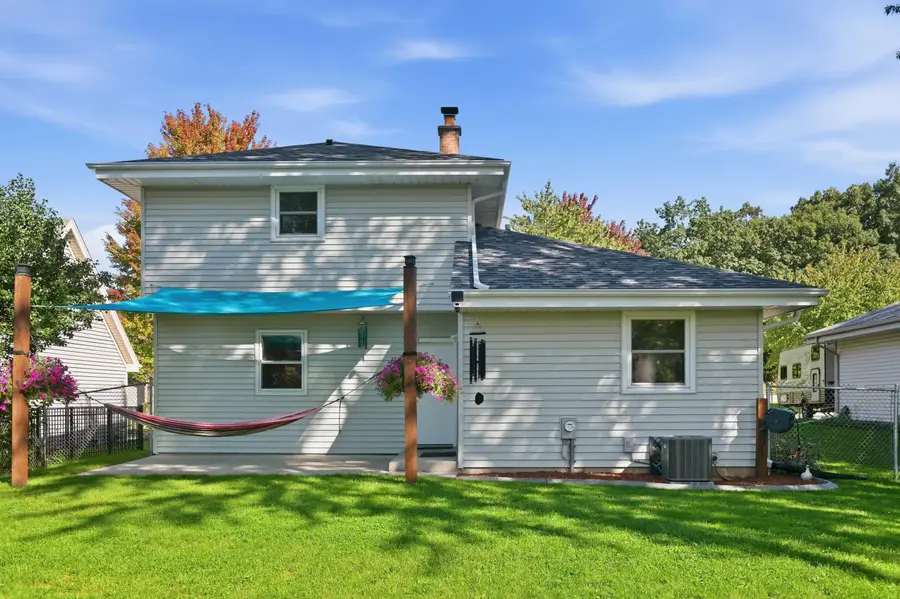 213 Richard St, Waukesha, WI 53189 - #3