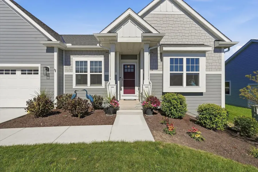 N67W25502 Vail Ln, Sussex, WI 53089 - #3
