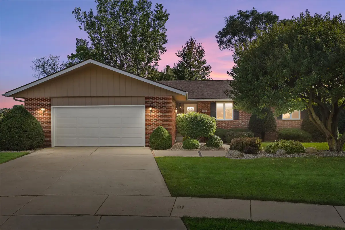 8225 64th Ave, Kenosha, WI 53142 - #1