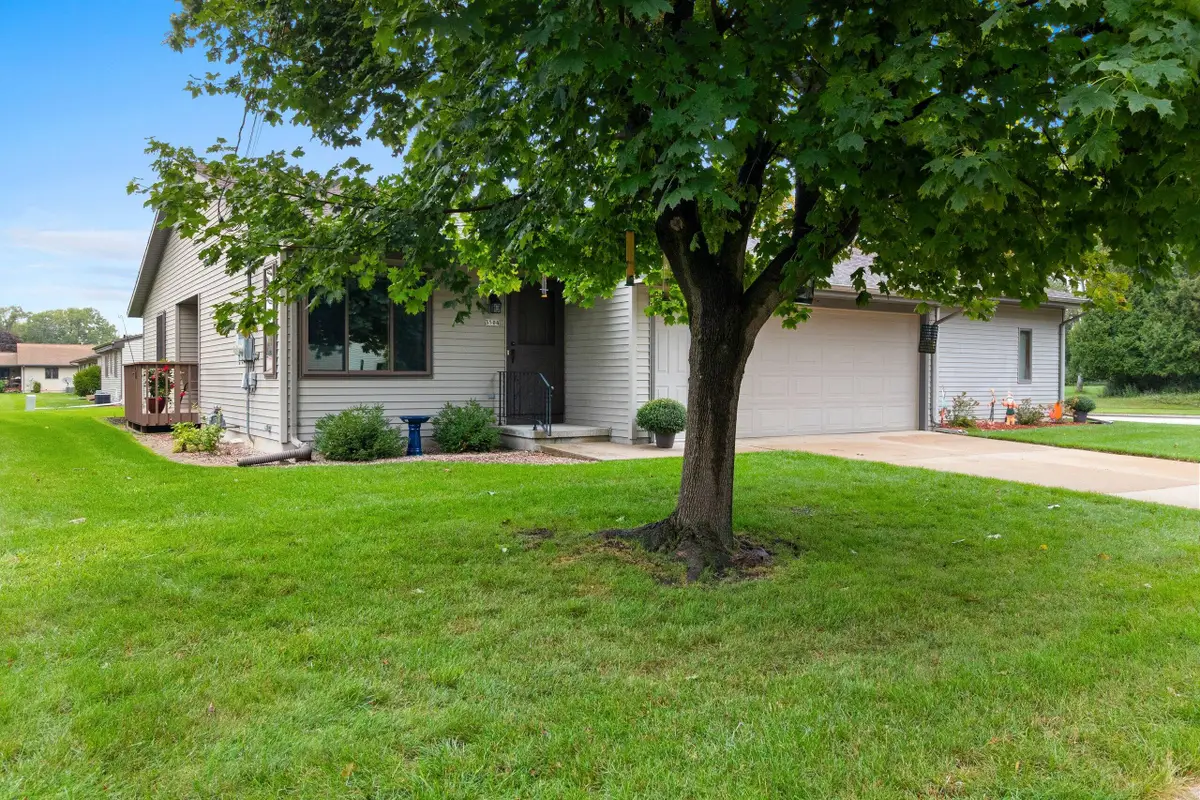 3504 Joseph Rd, Manitowoc, WI 54220 - #1