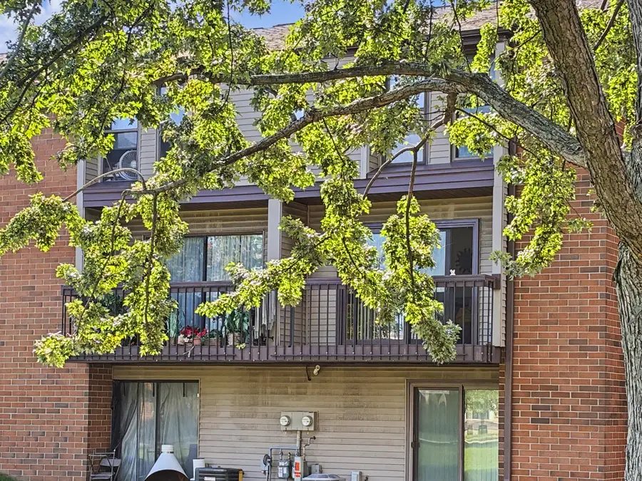 5209 S 13th St, Milwaukee, WI 53221 - #2