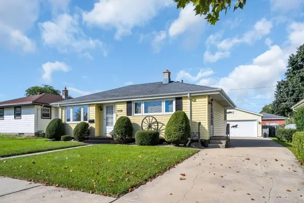 3538 Republic Ave, Racine, WI 53405