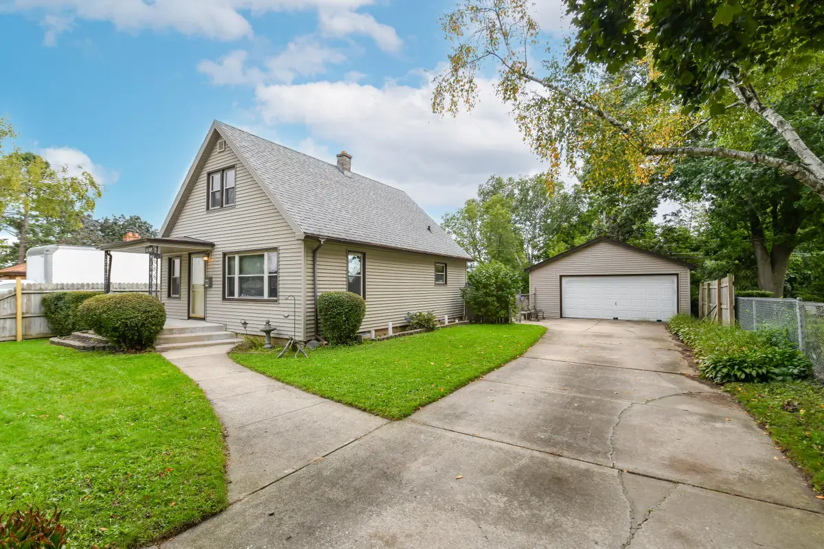 1509 Illinois St, Racine, WI 53405 - #1