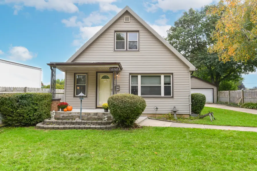 1509 Illinois St, Racine, WI 53405 - #3