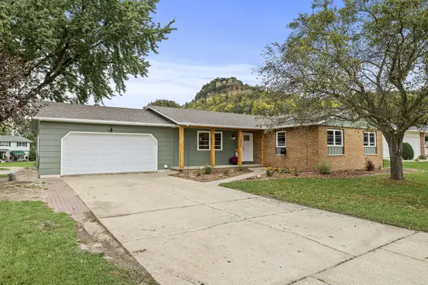 2905 Farnam St, La Crosse, WI 54601