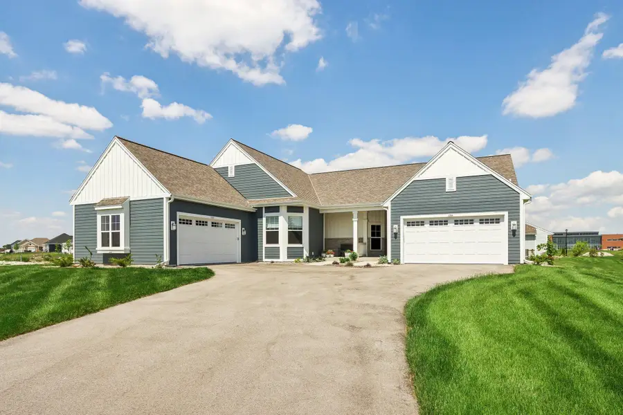 1388 Prairie Creek Cir, Oconomowoc, WI 53066 - #3